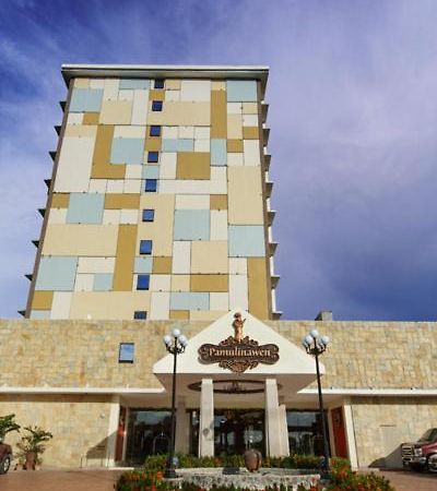 Pamulinawen Hotel Laoag Exterior photo